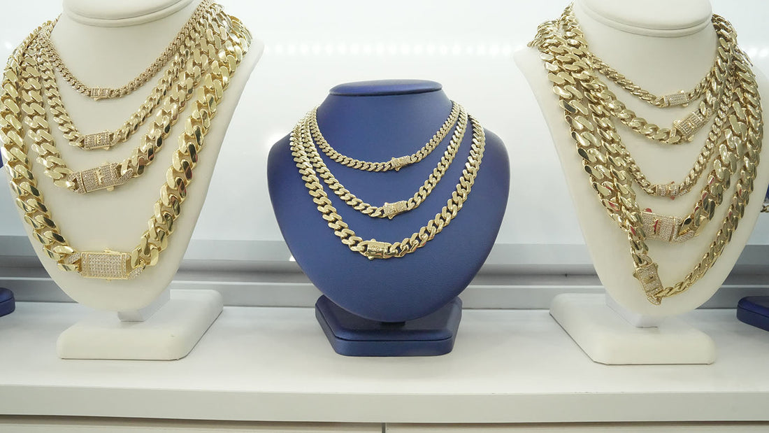 The Allure of Monaco Chains: Elegance and Sophistication