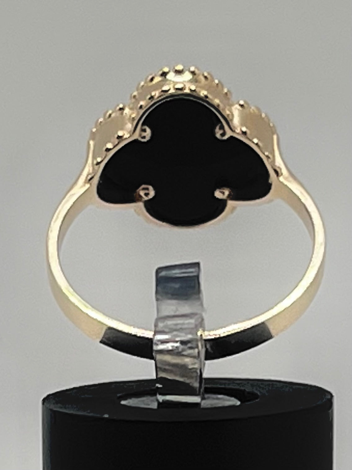 14K Flower Ring 2.6 g