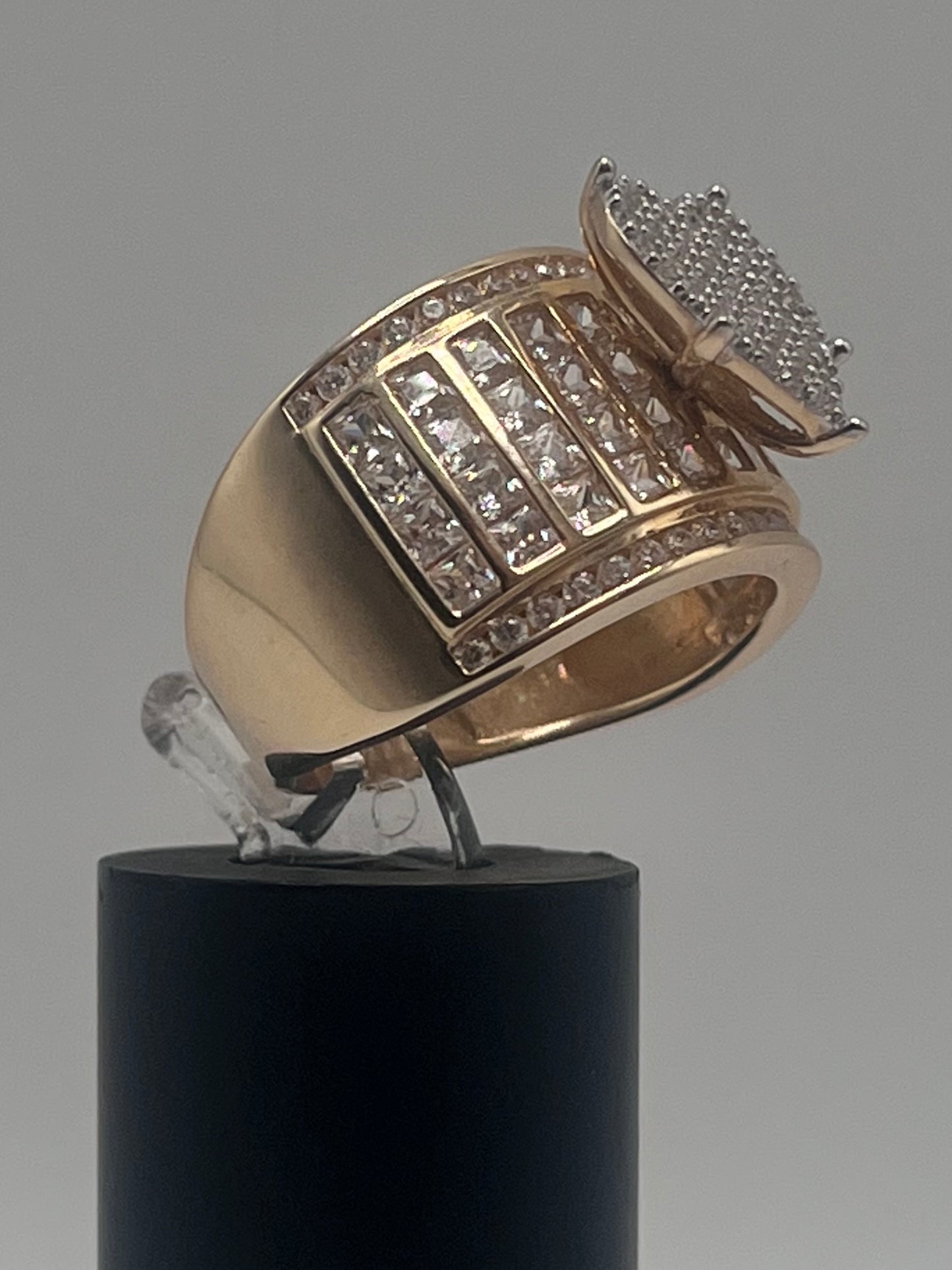 14k Ring 8.7 g