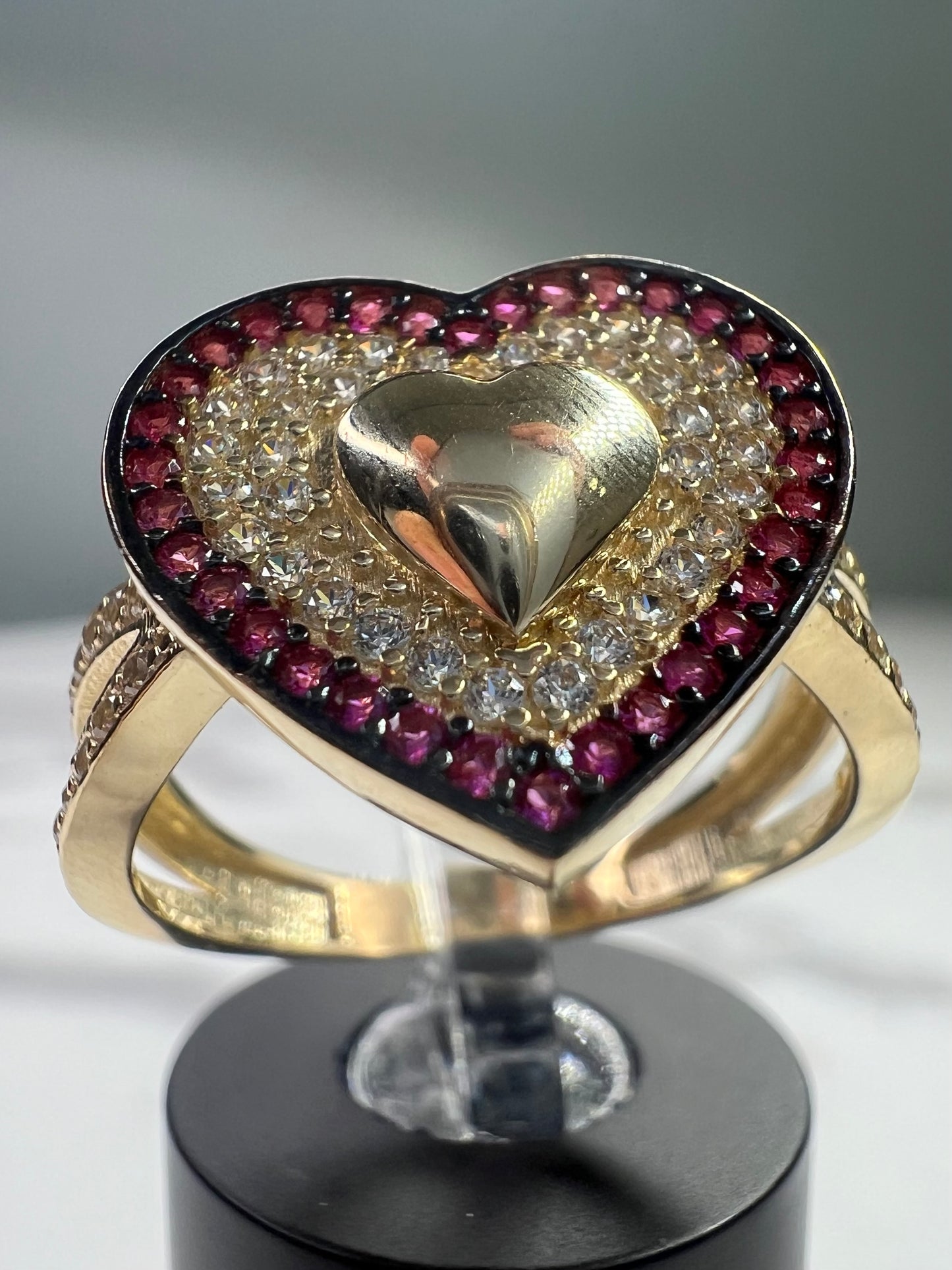 14K Heart Ring 3.7 g
