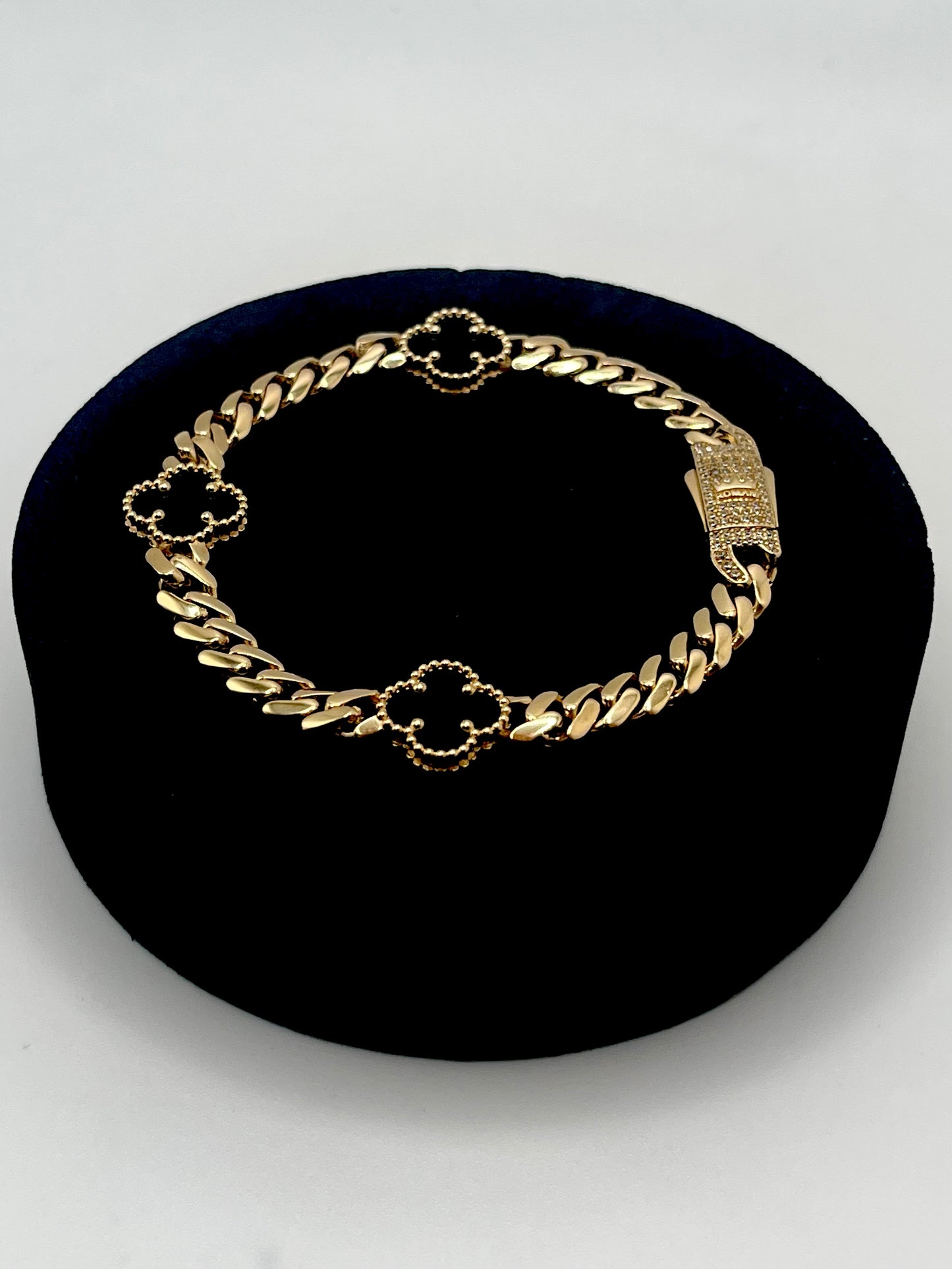 14K Flowers Bracelet 9.3 g