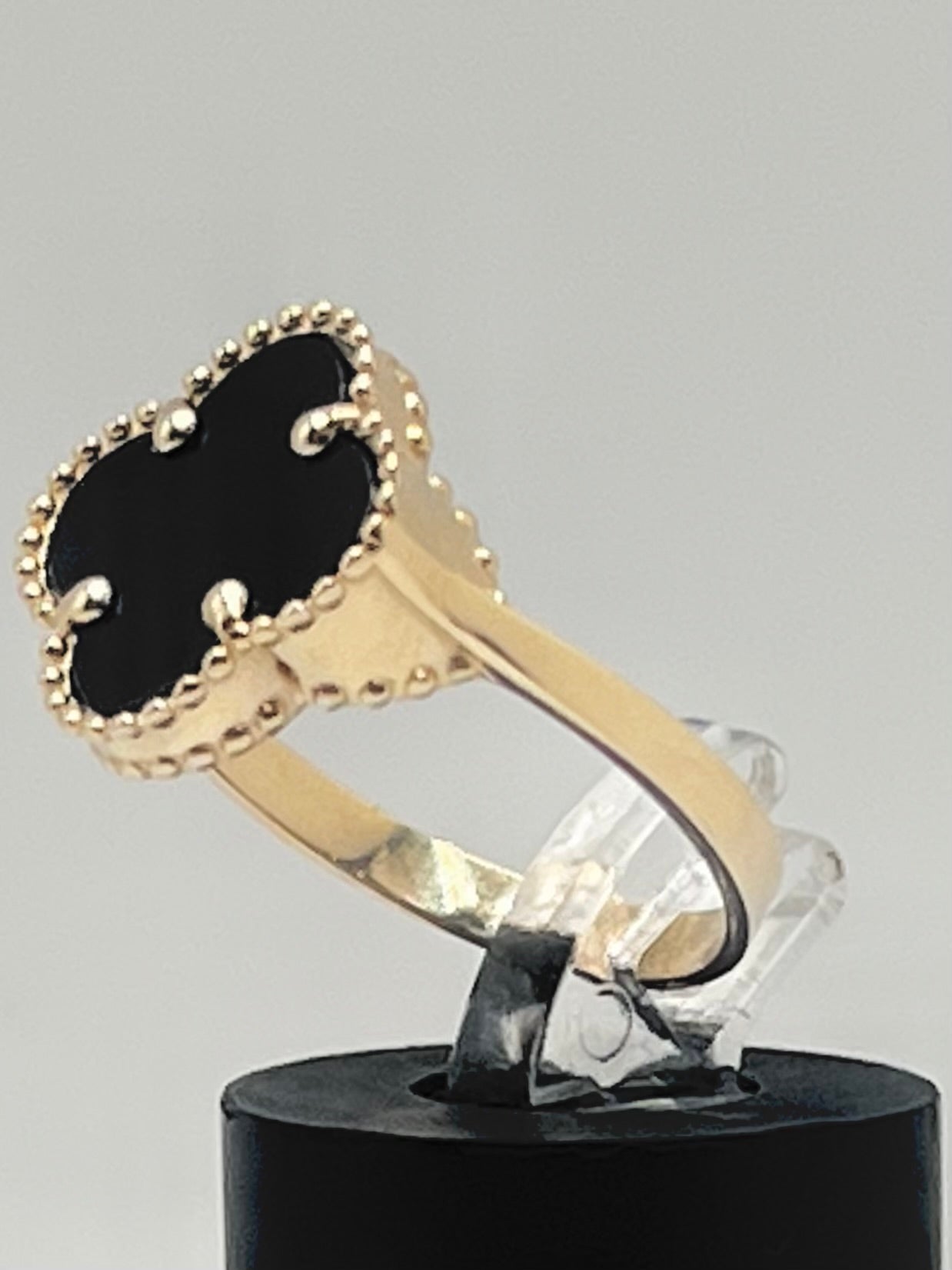 14K Flower Ring 2.6 g