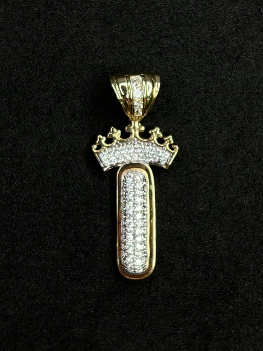 I 10k letter charm