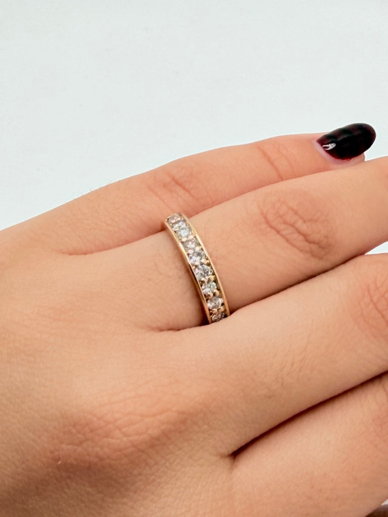 Diamantes 14K Diamantes Weight 2.3 g