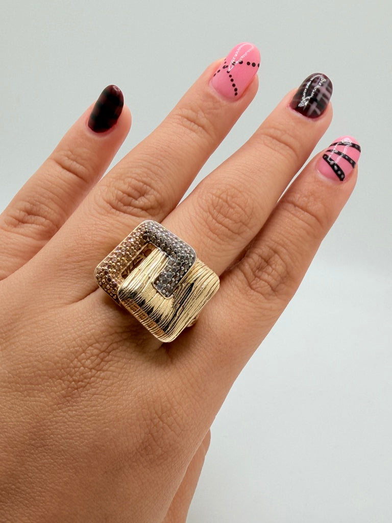 Anillo M 10K Zirconia 5.1 g