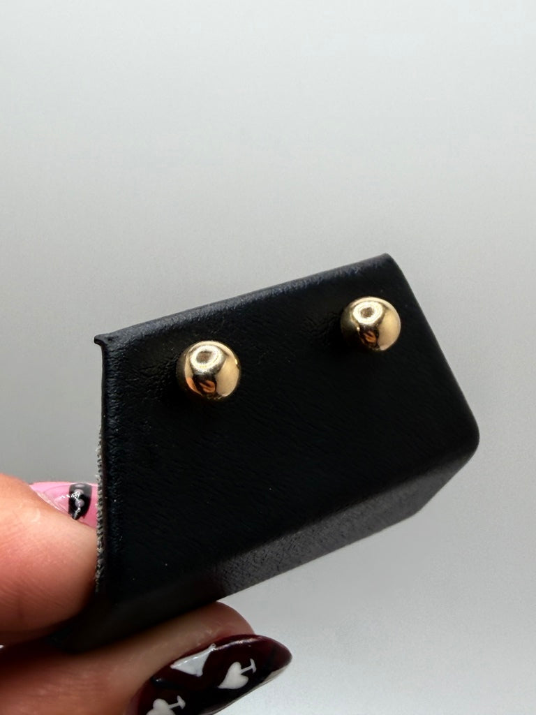 Aretes 14K Weight 0.3 g