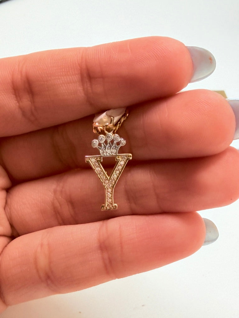Dije 14K Zirconia Weight 1.1 g