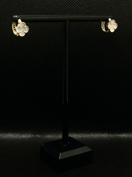 14K Flower Earrings 2.4 g