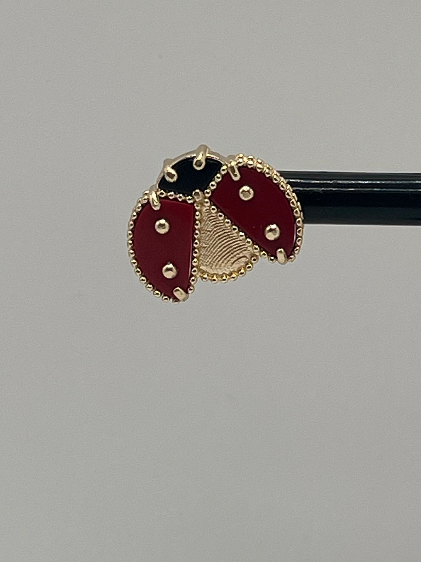10K Earrings 3.7 g
