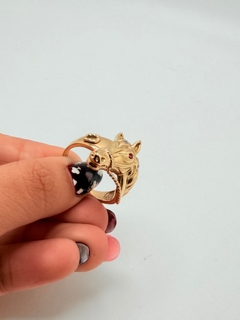 Anillo H 10K Zirconia Weight 9.4 g