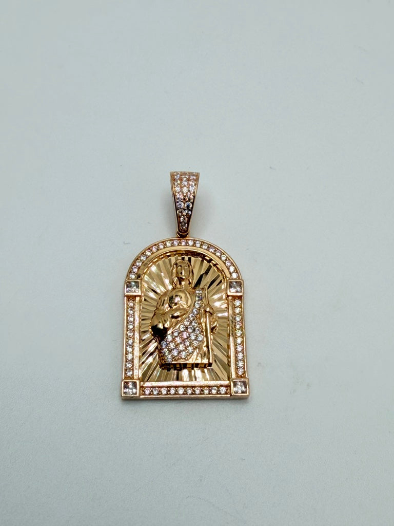 Dije 14K Zirconia Weight 5.7 g