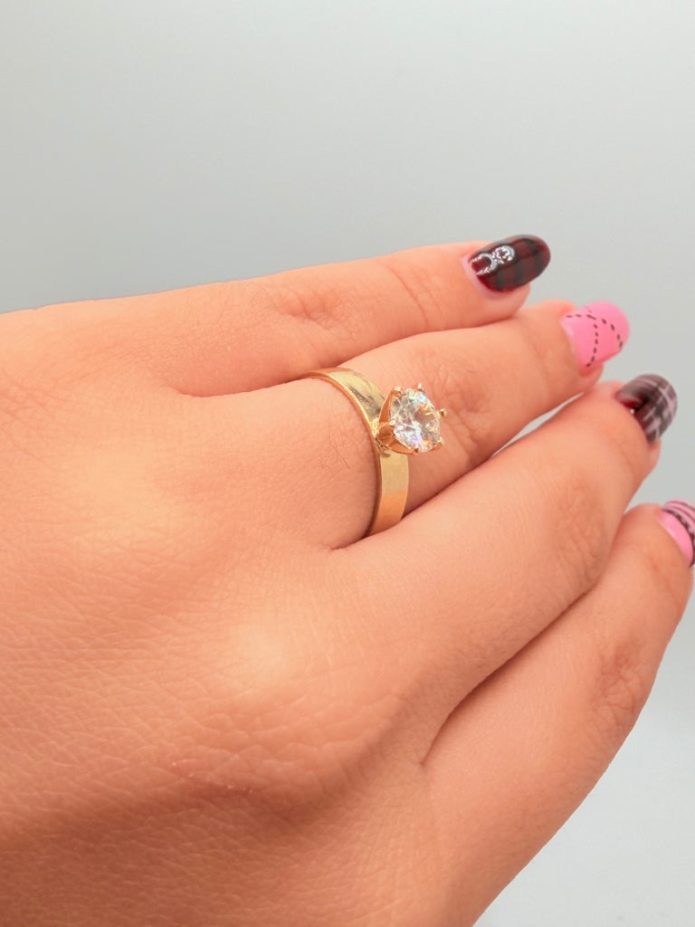 Diamantes 10K Diamantes Weight 2 g