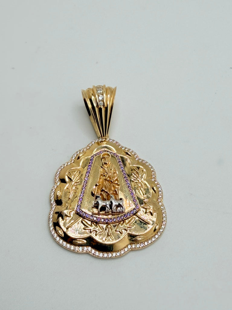 Dije 10K Zirconia Weight 11.7 g