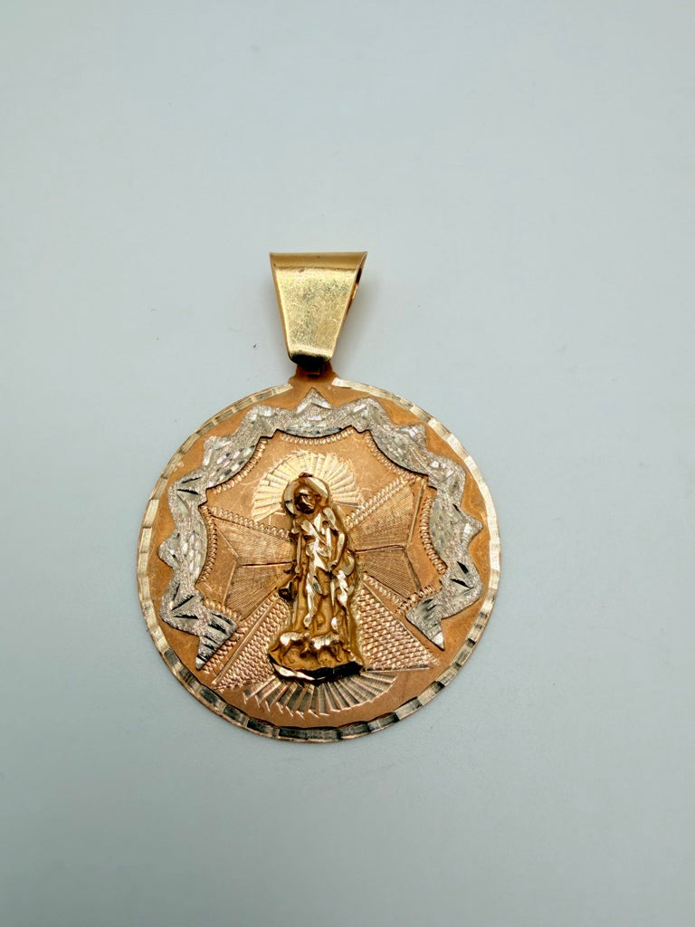 Dije 14K Weight 16.5 g