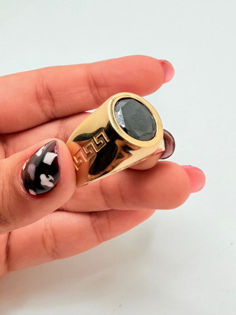 Anillo H 14K Zirconia Weight 9.6 g