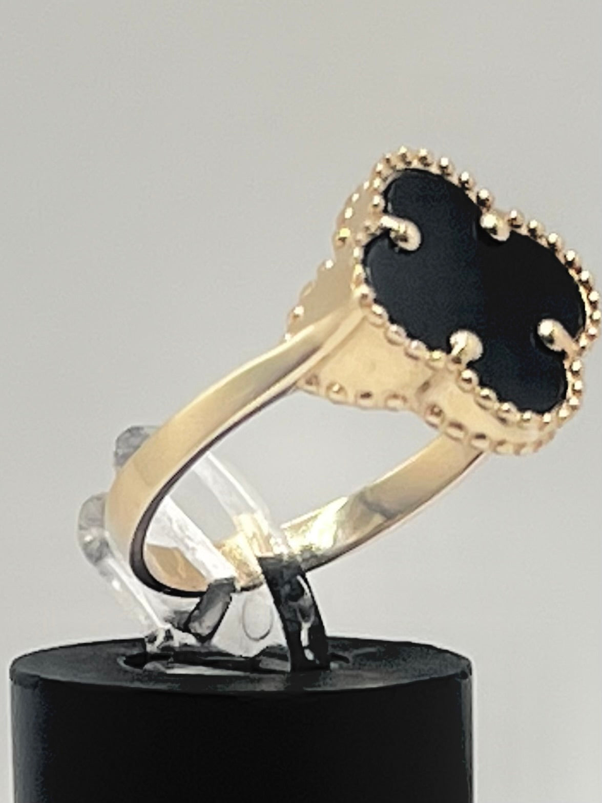 14K Flower Ring 2.6 g