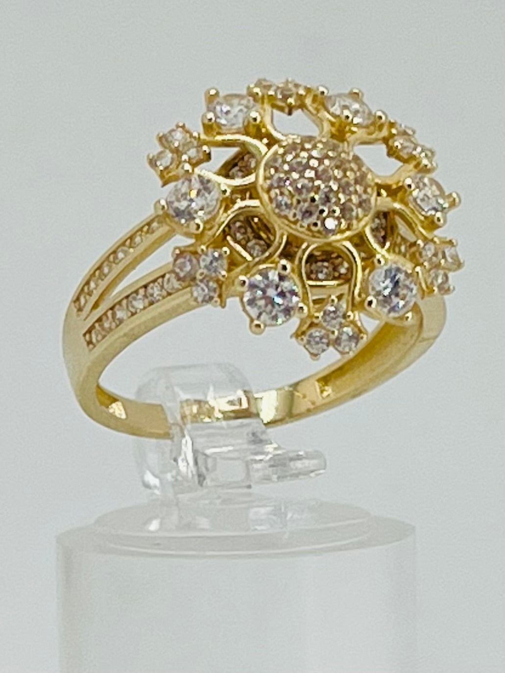 10K Women Ring 3.7 g