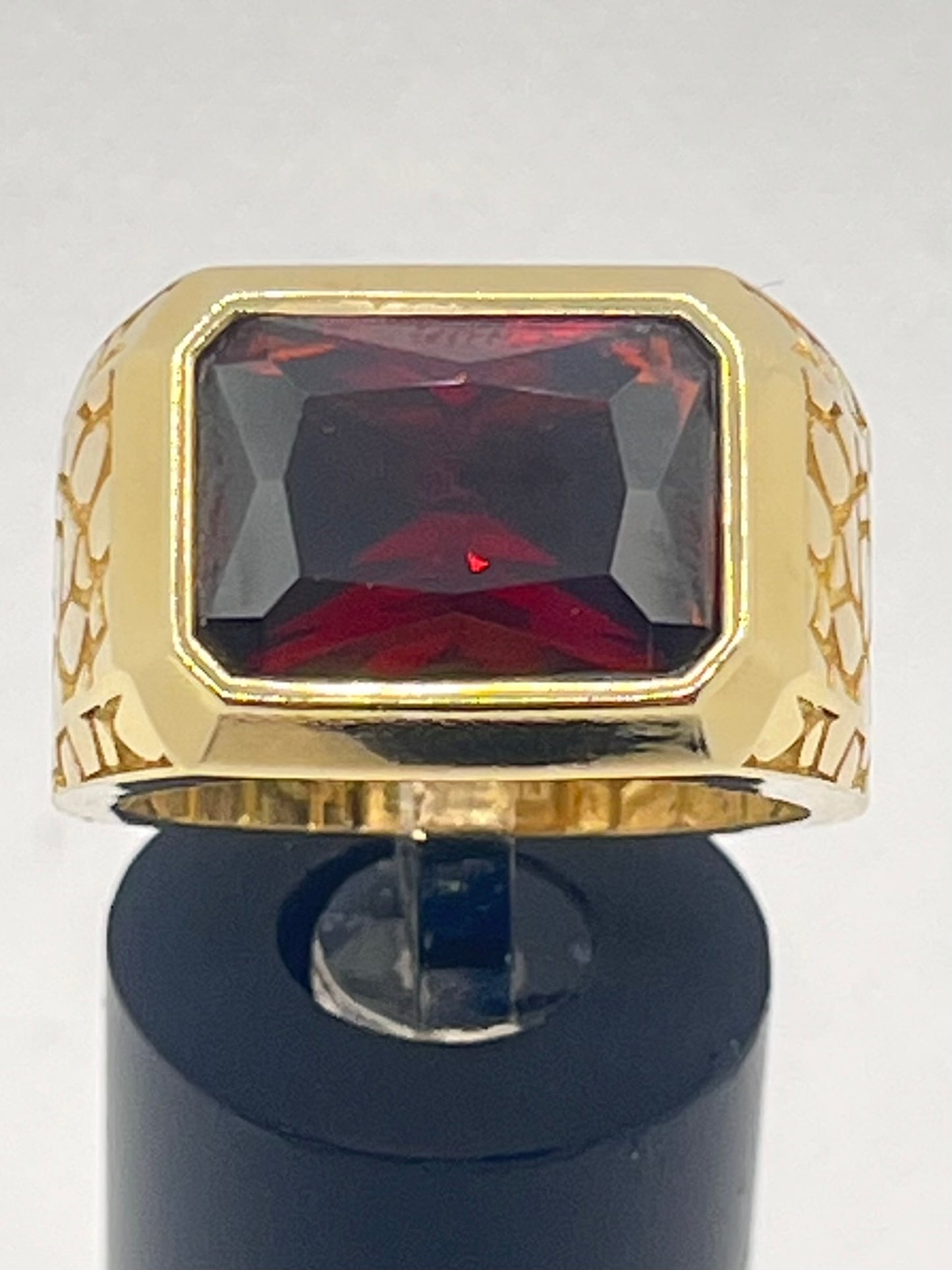 14K Ring  8.3 g