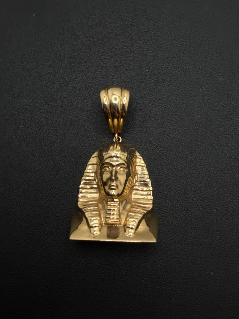 Dije 14K 8.2 g