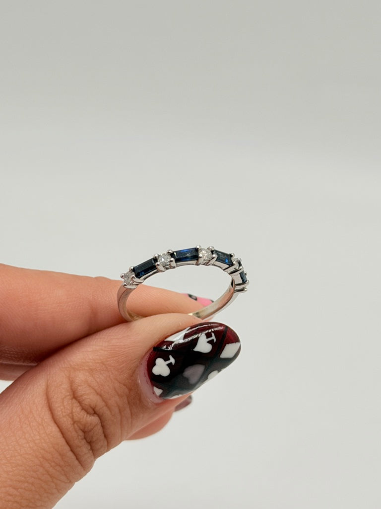 Diamantes 14K Sapphire Weight 0.8 g