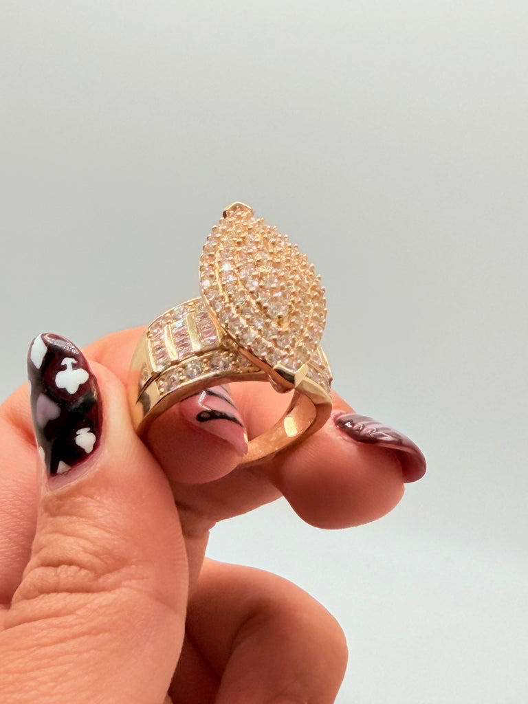 Anillos De Compromiso 10K Zirconia Weight 9.1 g