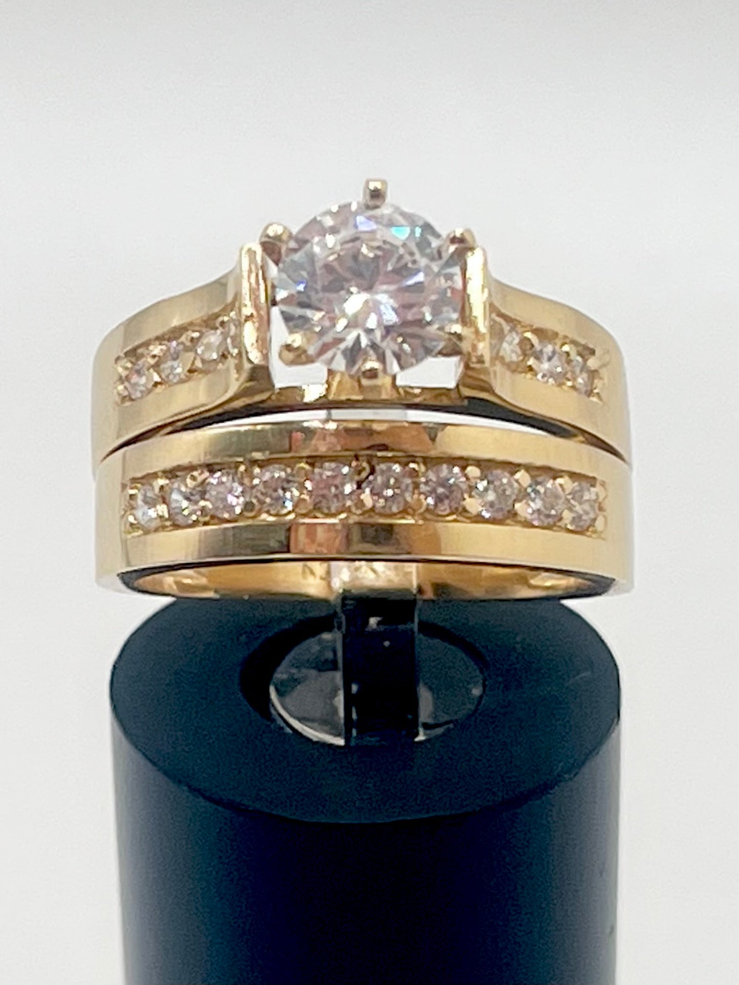 Engagement Ring 14K  10.4 g
