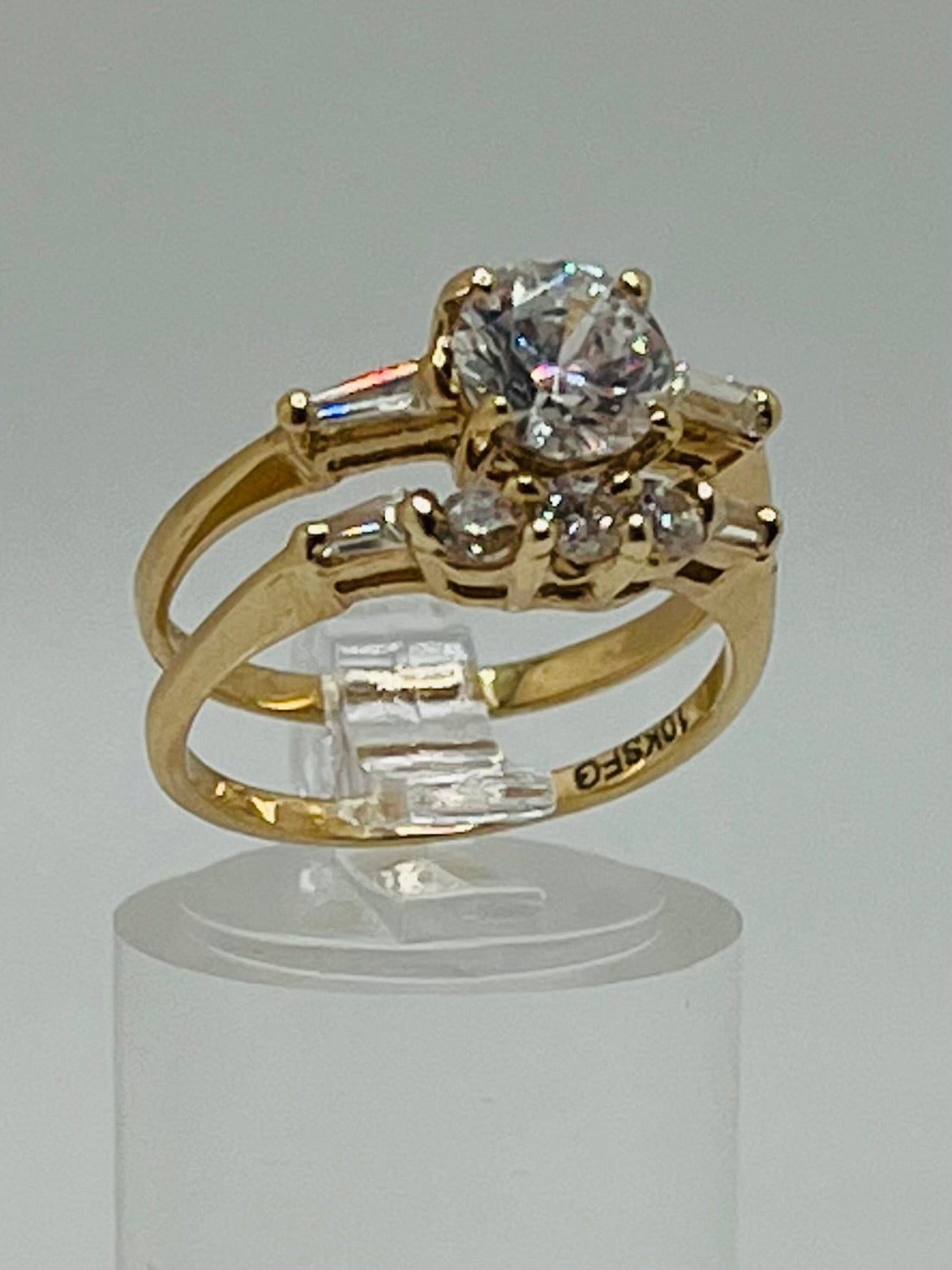10K Engagement Ring 4 g