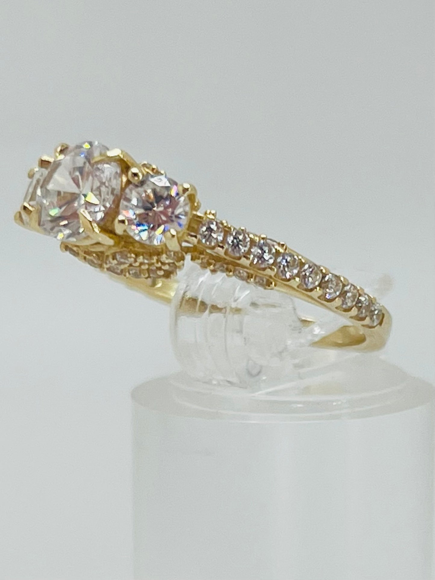 10K Engagement Ring 2.9 g