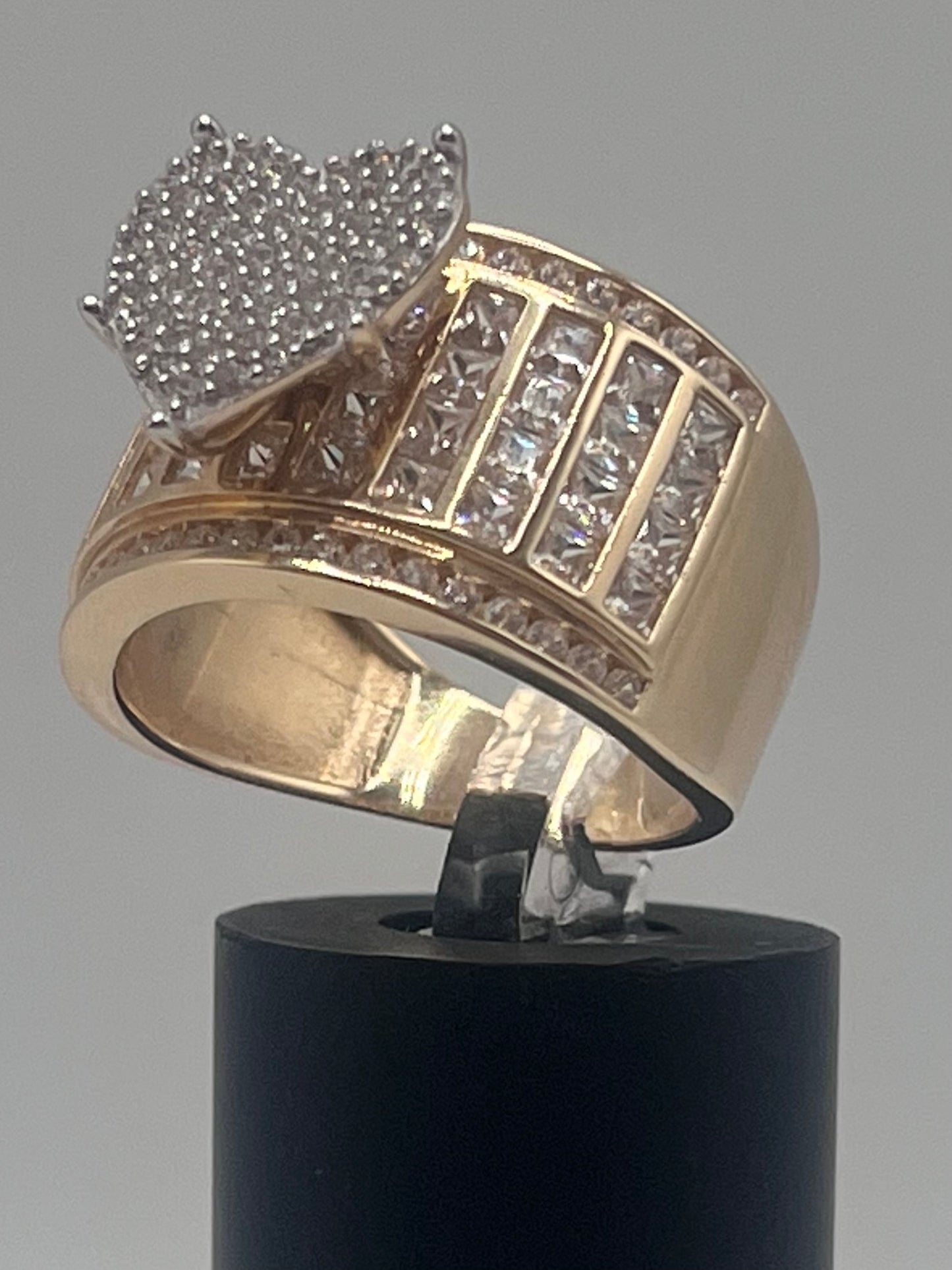 14k Ring 8.7  g