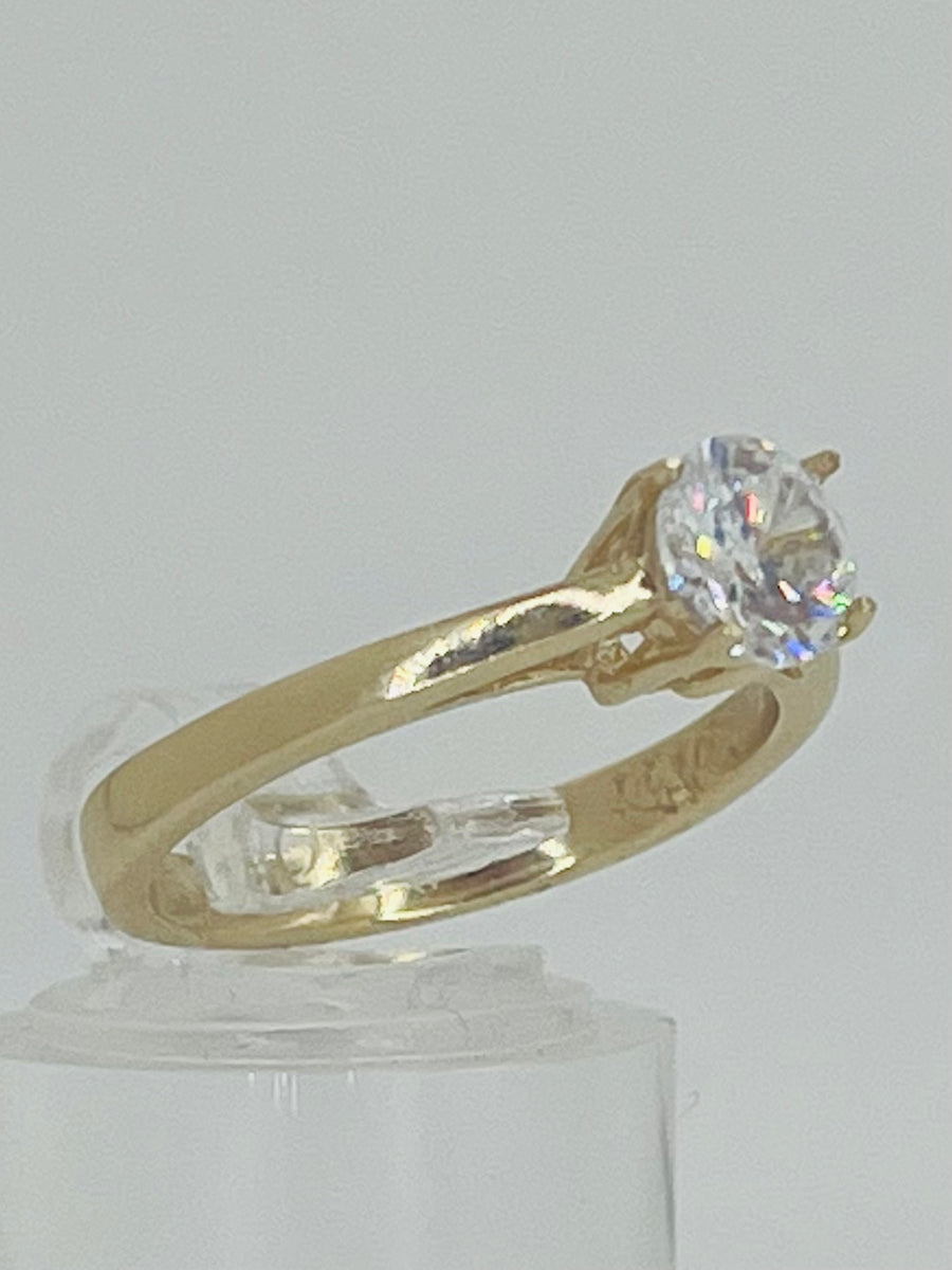 10K Engagement Ring 3.3 g