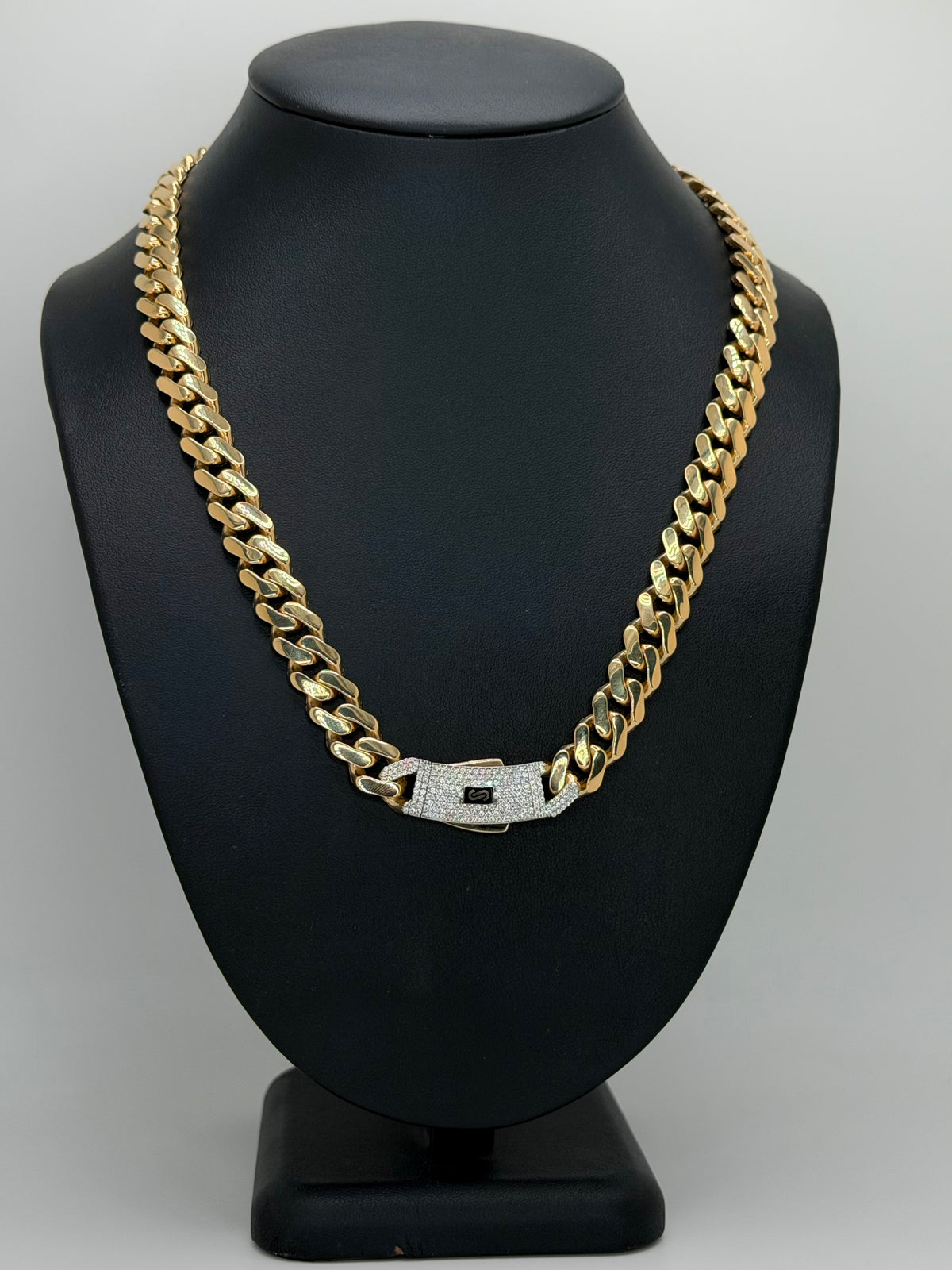 Monaco Chain Classic Pavé Lock 10K 33.2 g