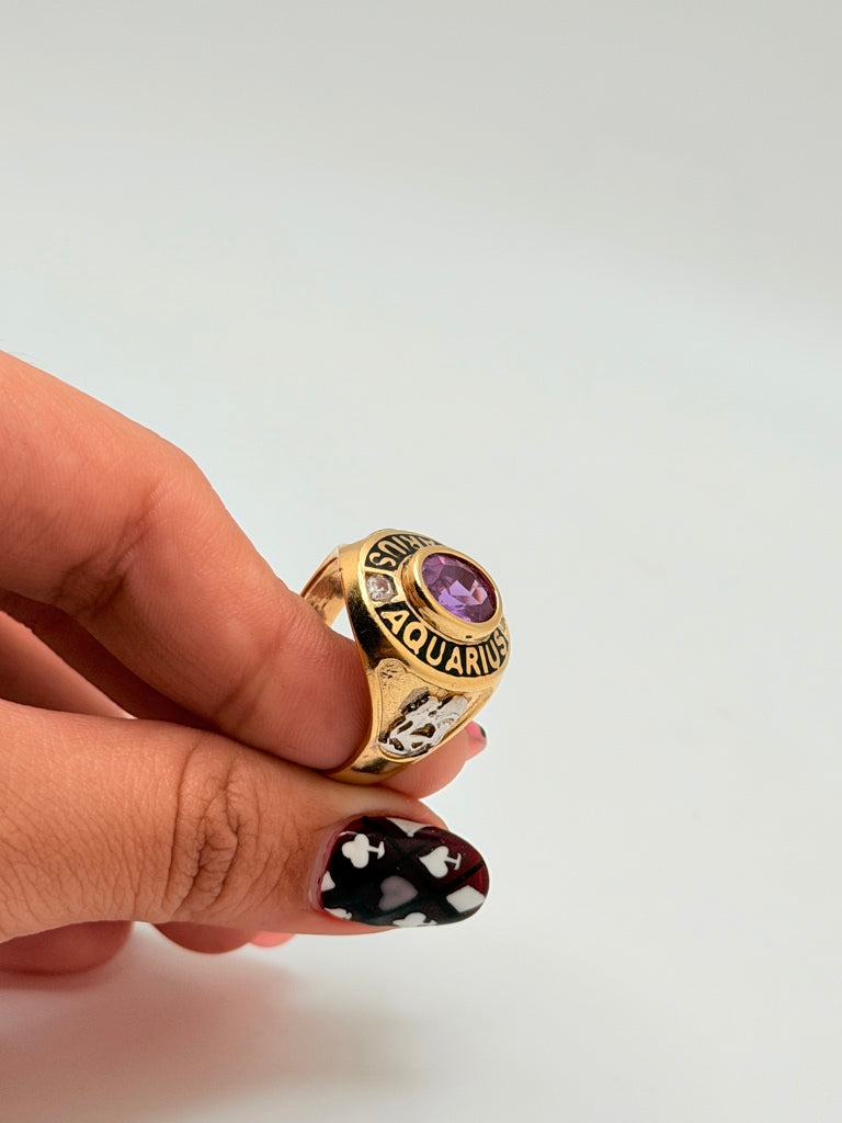 Anillo H 14K Zirconia Weight 8.4 g