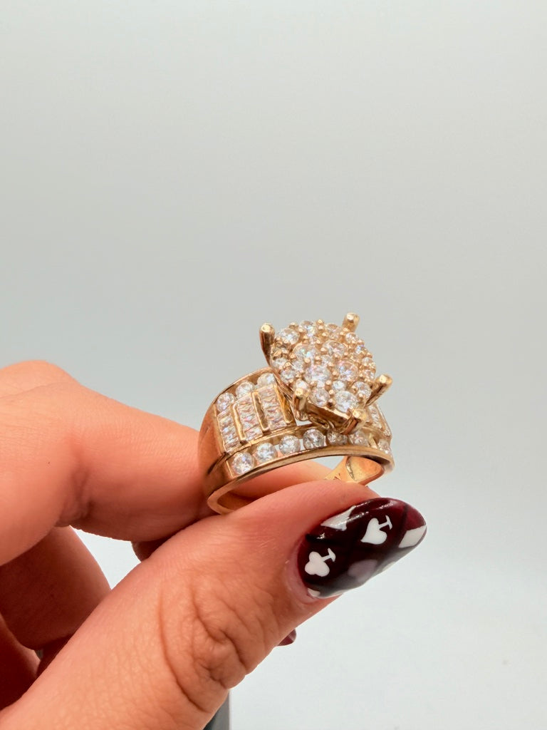 Anillos De Compromiso 10K Zirconia Weight 7.9 g