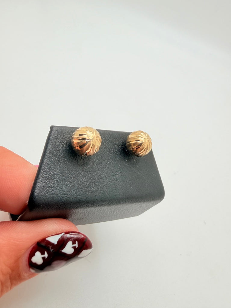 Aretes 10K Weight 2.1 g