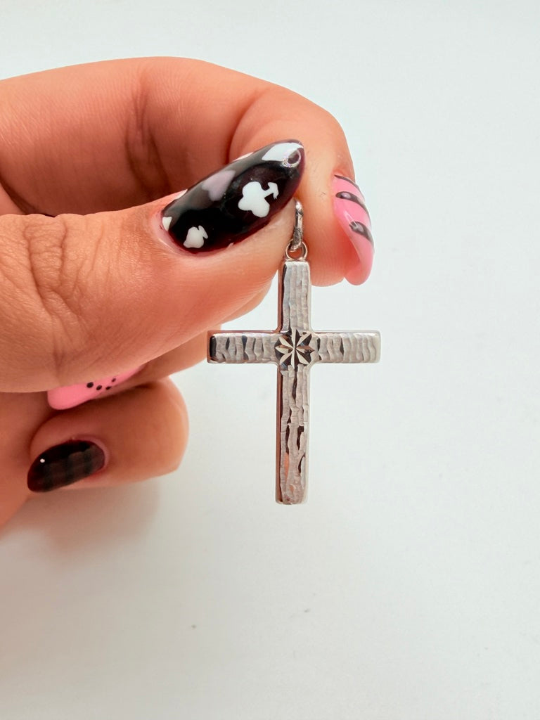 Dije 14K Weight 1.4 g
