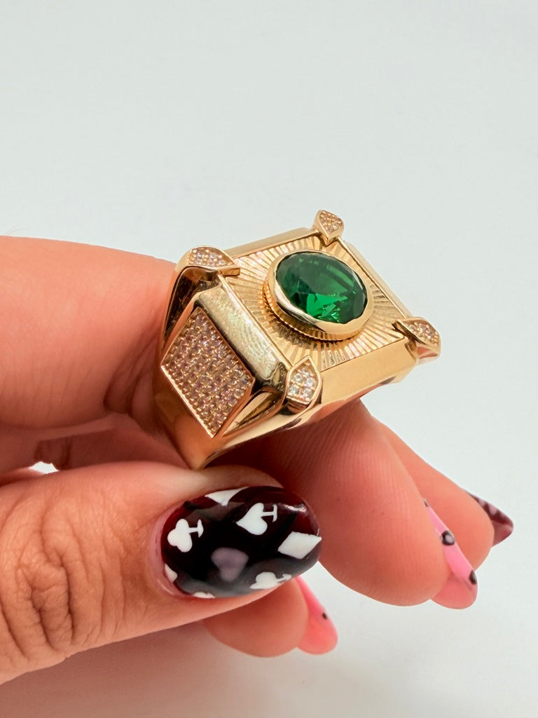 Anillo H 14K Zirconia Weight 12.8 g