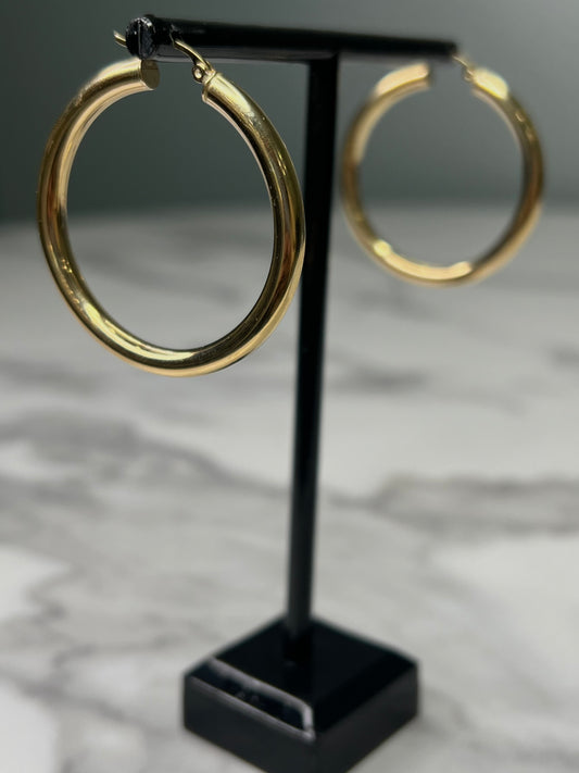 10K Women's 10K Earrings Diameter: 23 mm 3.9 g