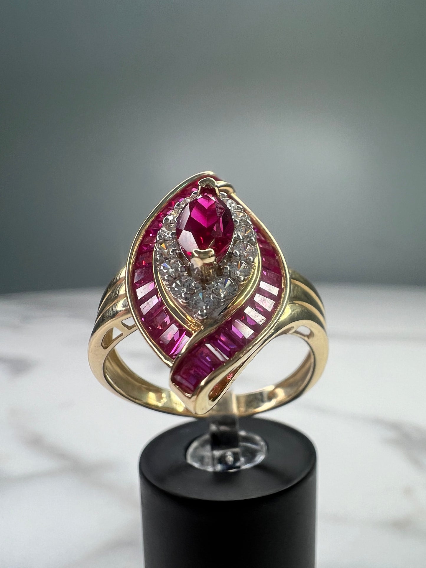 Women's Ring 14K 5.1g